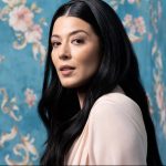 بازیگران: Elizabeth Tabish